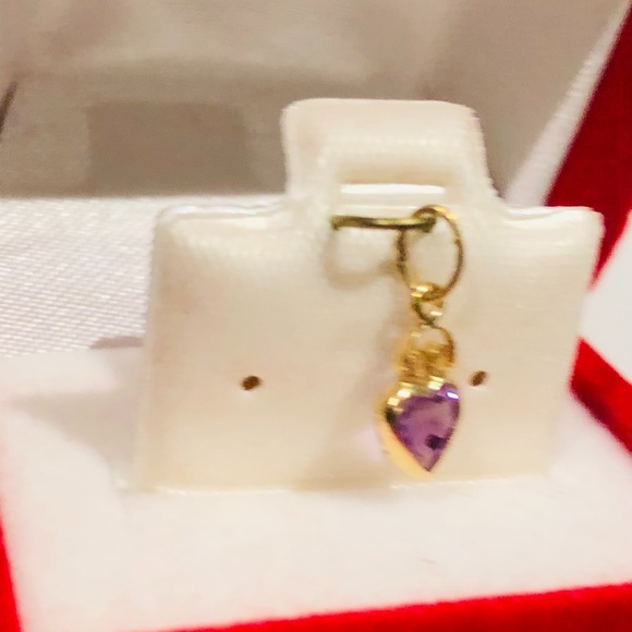 14kt Gold and Amethyst Heart Pendant - Picture 4 of 6